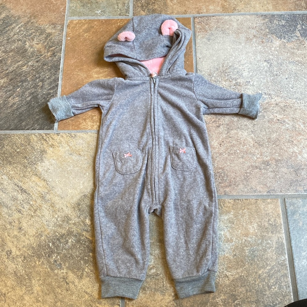 ⭐️ Carter’s brand hooded mouse onesie - size 3 months